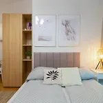 June C Studio W/Small Balcony